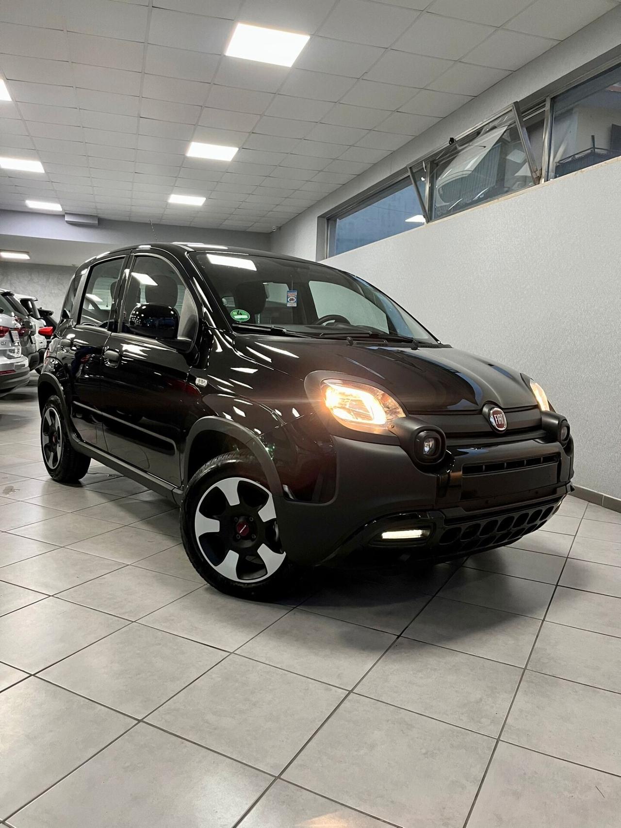 Fiat Panda 1.0 FireFly S&S Hybrid City Cross