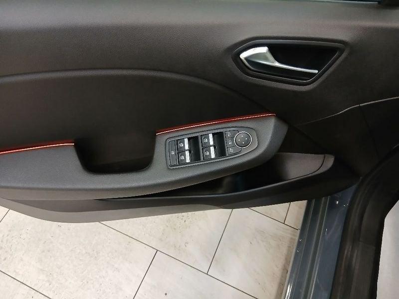 Renault Clio 1.6 E-Tech hybrid Intens 140cv auto my21