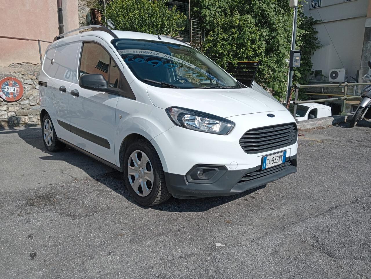 Ford Transit Courier 1.5 TDCi 75CV Van Entry
