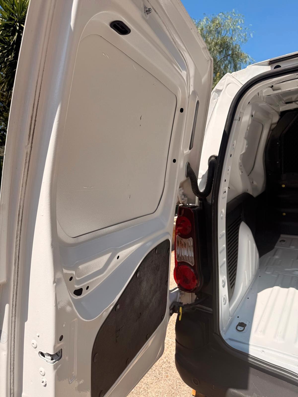 Citroen Berlingo BlueHDi 120 S&S Van 3 posti Club UNICO PROPRIETARIO