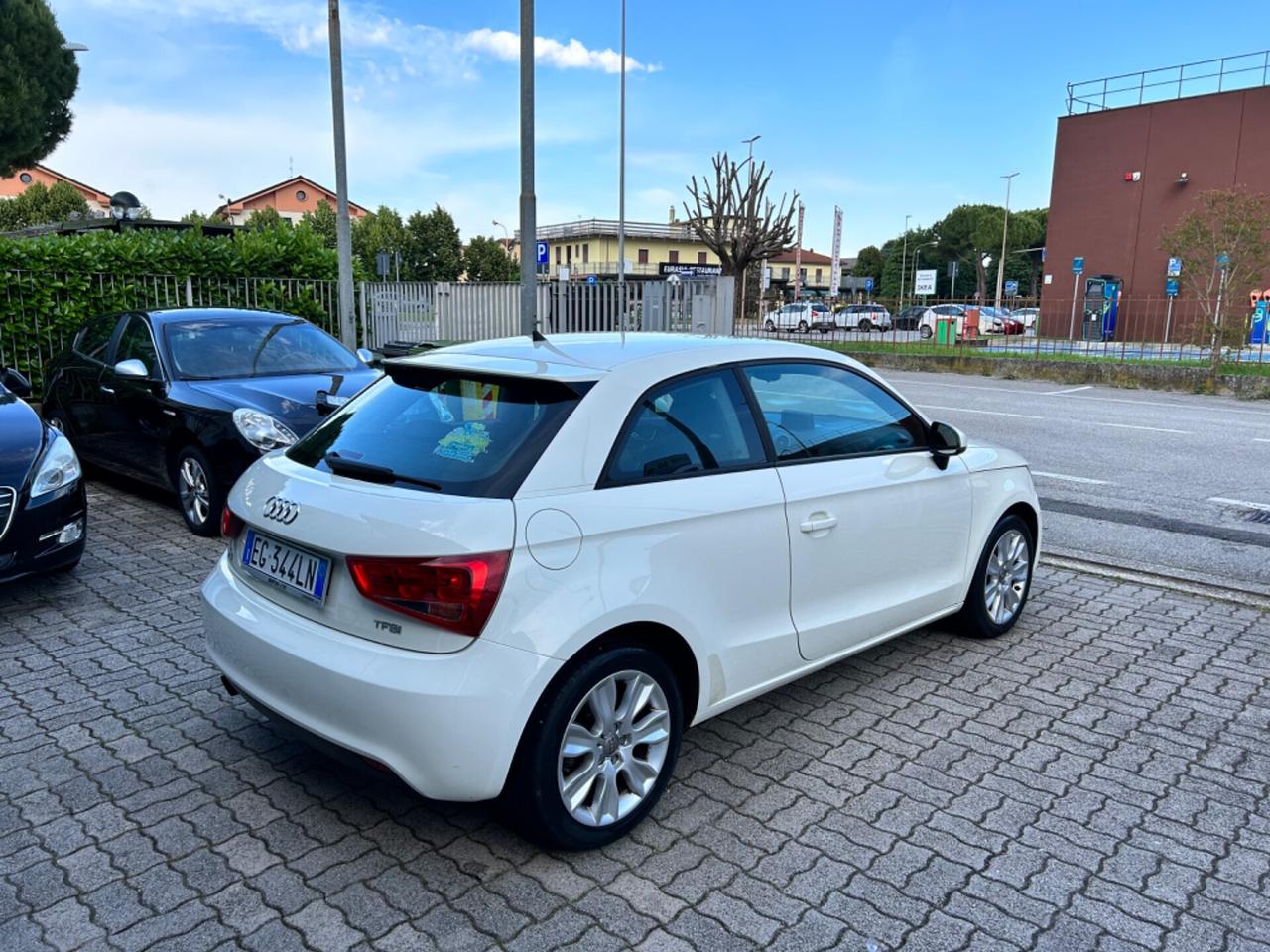 Audi A1 1.2 42990km neopatentati TFSI Attraction