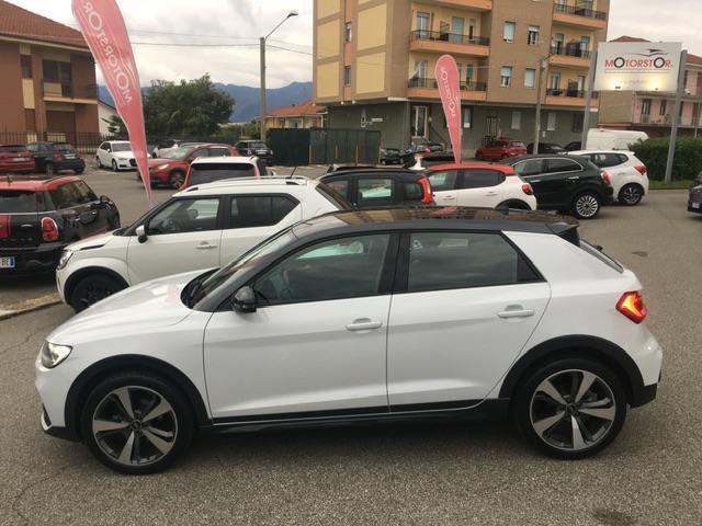 AUDI A1 citycarver TFSI S tronic Identity Contrast