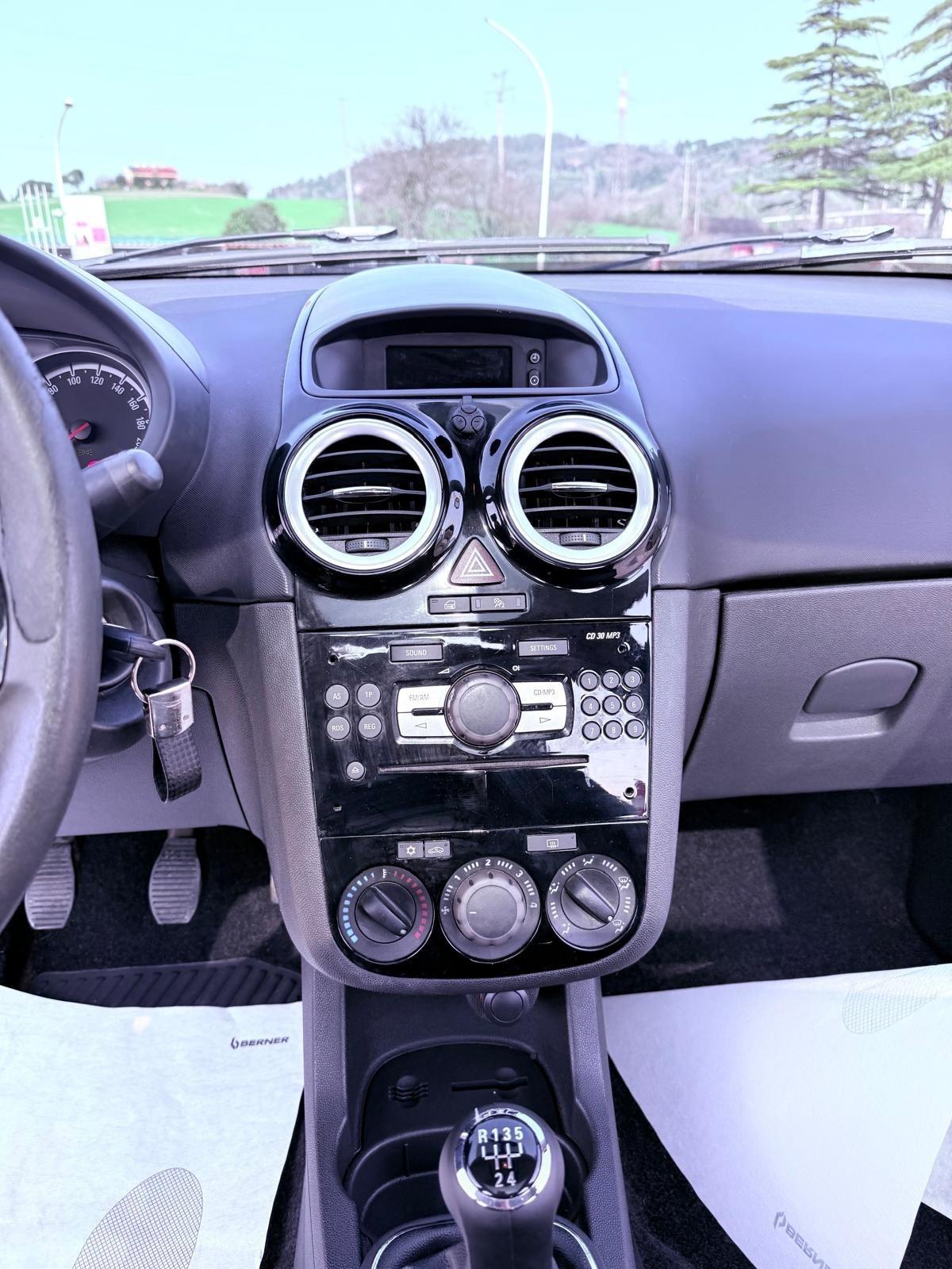 Opel Corsa 1.3 CDTI 75CV Ok neopatentati