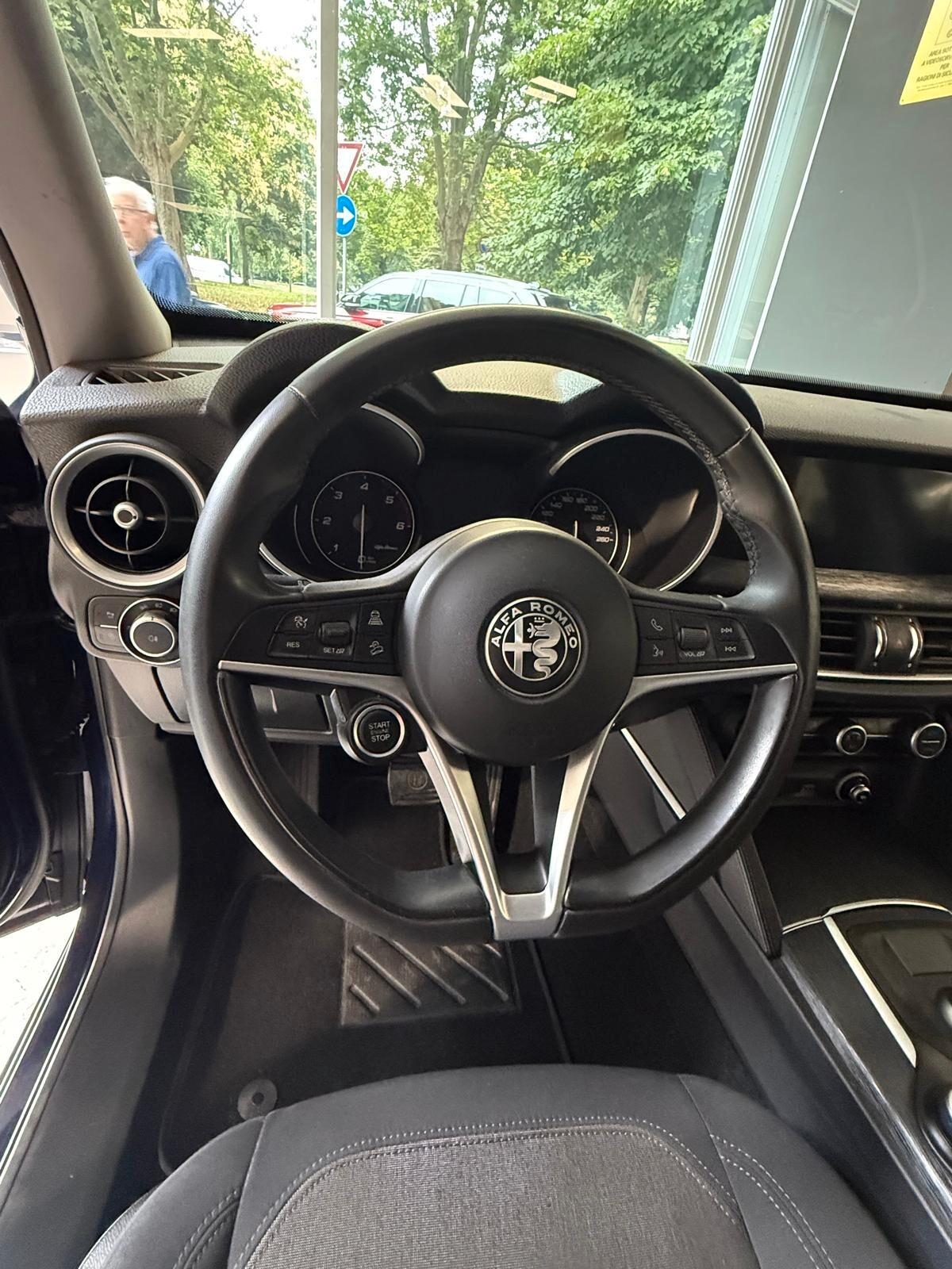 Alfa Romeo Stelvio 2.2 Turbodiesel 160 CV AT8 RWD Business