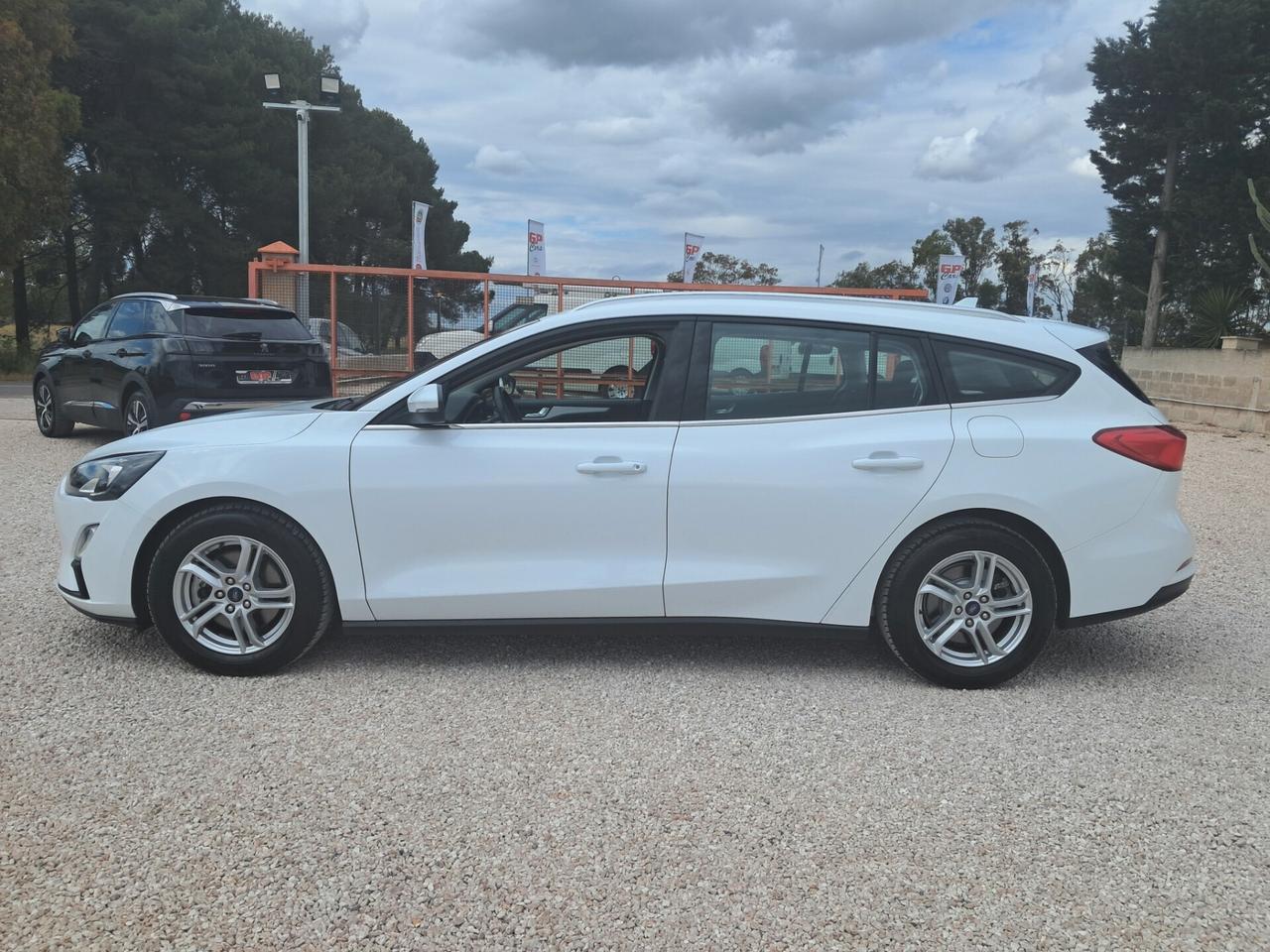 Ford Focus 1.5TDCI 120-CV*NAVI*TELECAMERA*LED