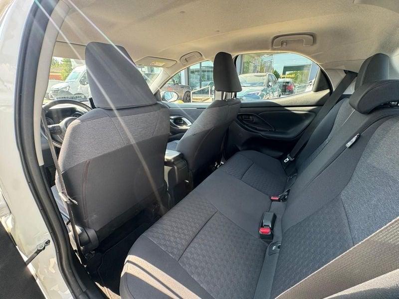 Toyota Yaris Hybrid Trend MY22