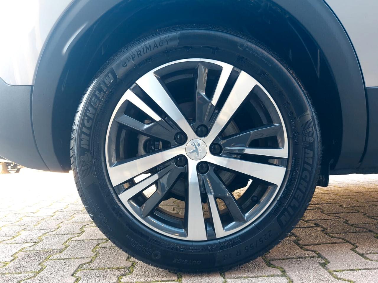 Peugeot 3008 BlueHDi 130 S&S EAT8 Allure Pack 2024