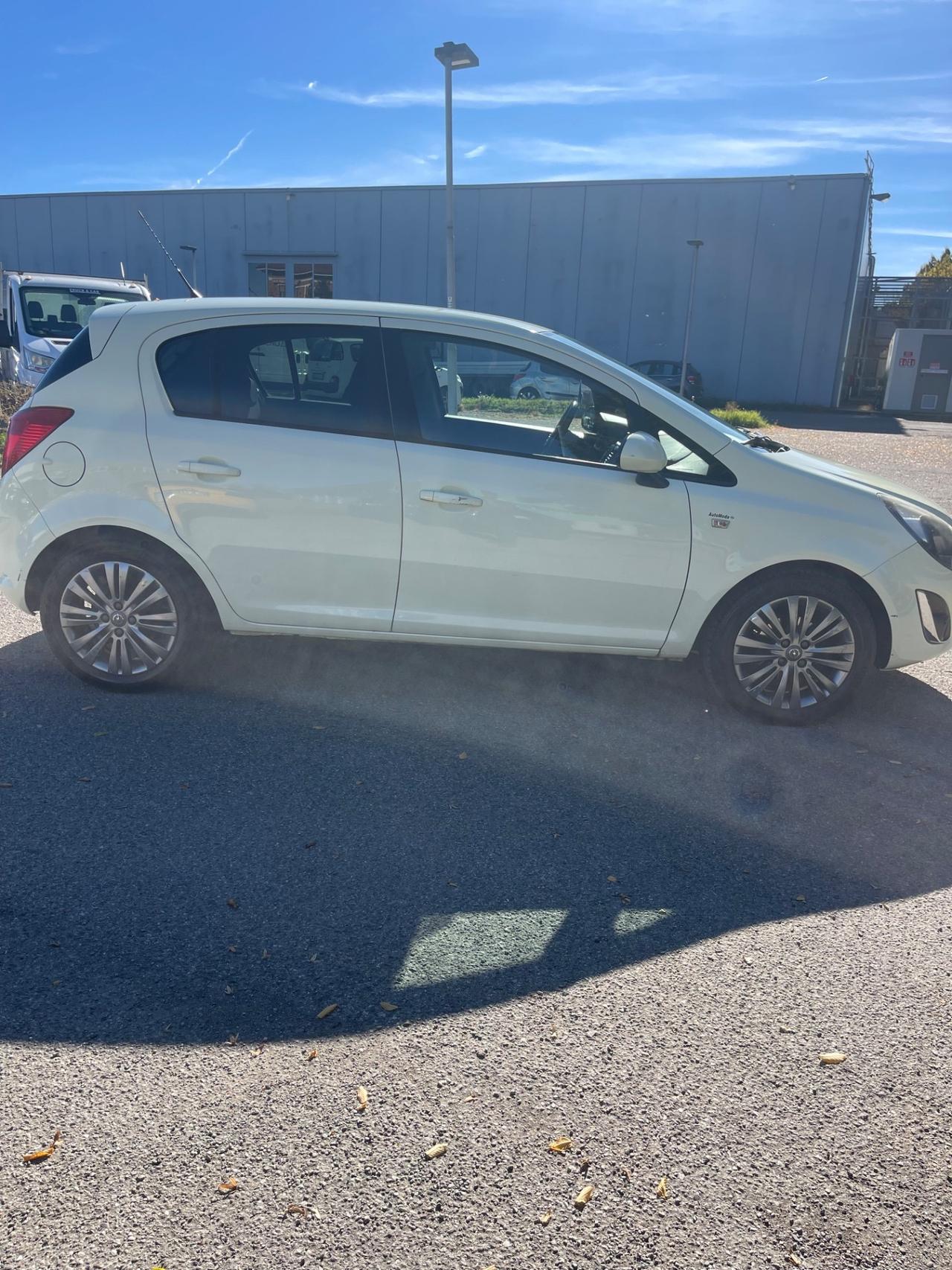 Opel Corsa 1.2 85CV 5 porte GPL-TECH Edition