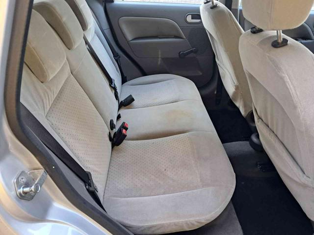 FORD Fiesta 1.4 16V 5p. Ghia ok neopatentati
