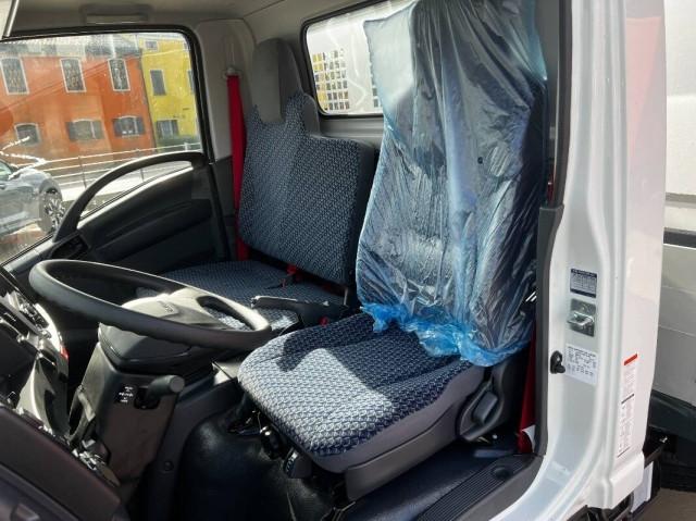 Isuzu M 21 TT Passo E ribaltabile trilaterale