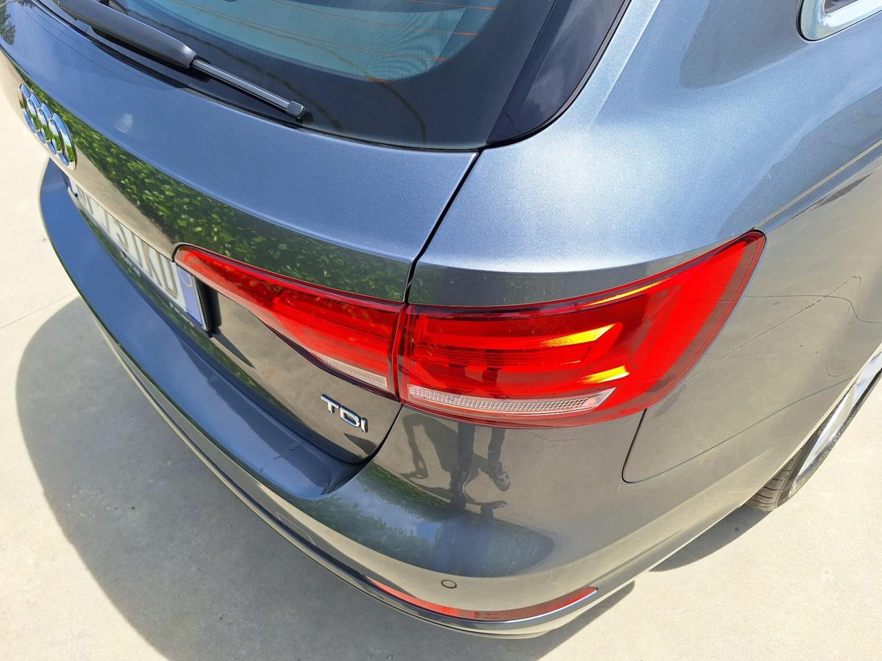 Audi A4 Avant S-LINE 2.0 TDI 150cv Automatica