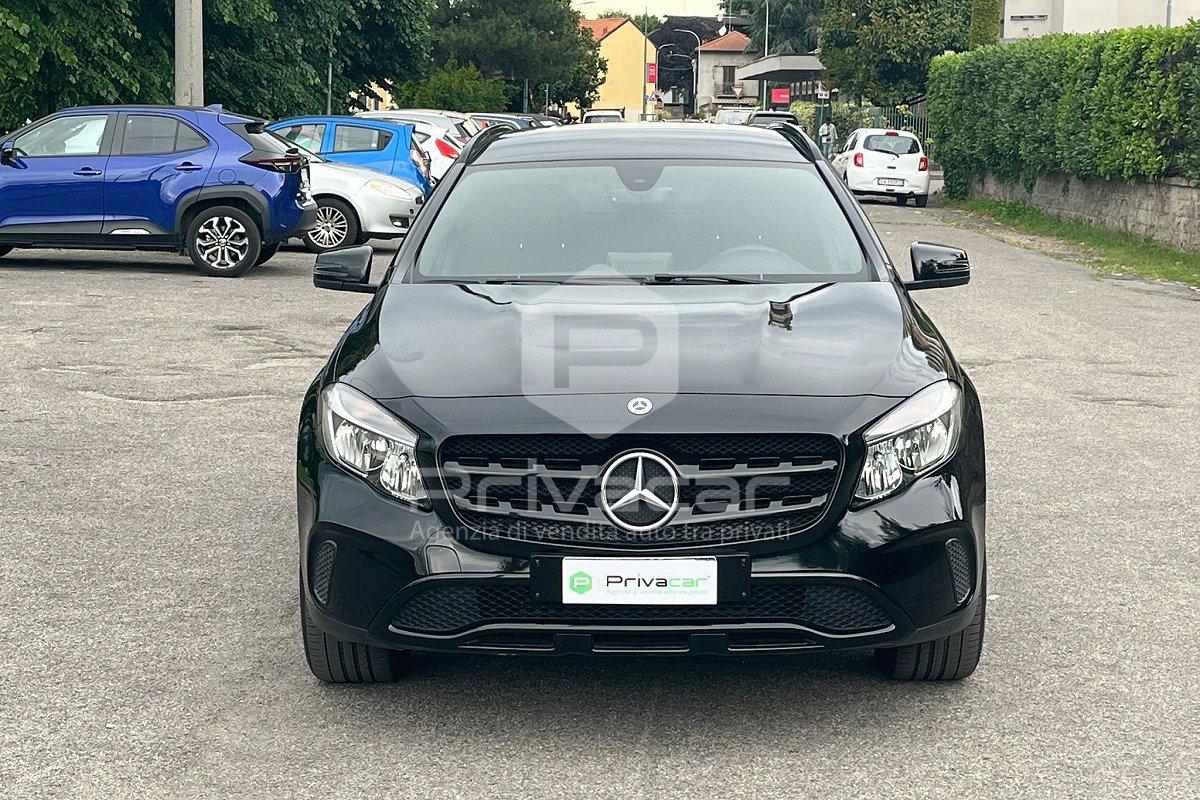 MERCEDES GLA 180 d Automatic Executive