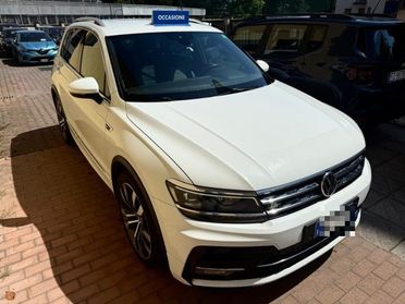 VOLKSWAGEN Tiguan 2.0 TDI SCR DSG R-LINE Exiterior 4 MOTION