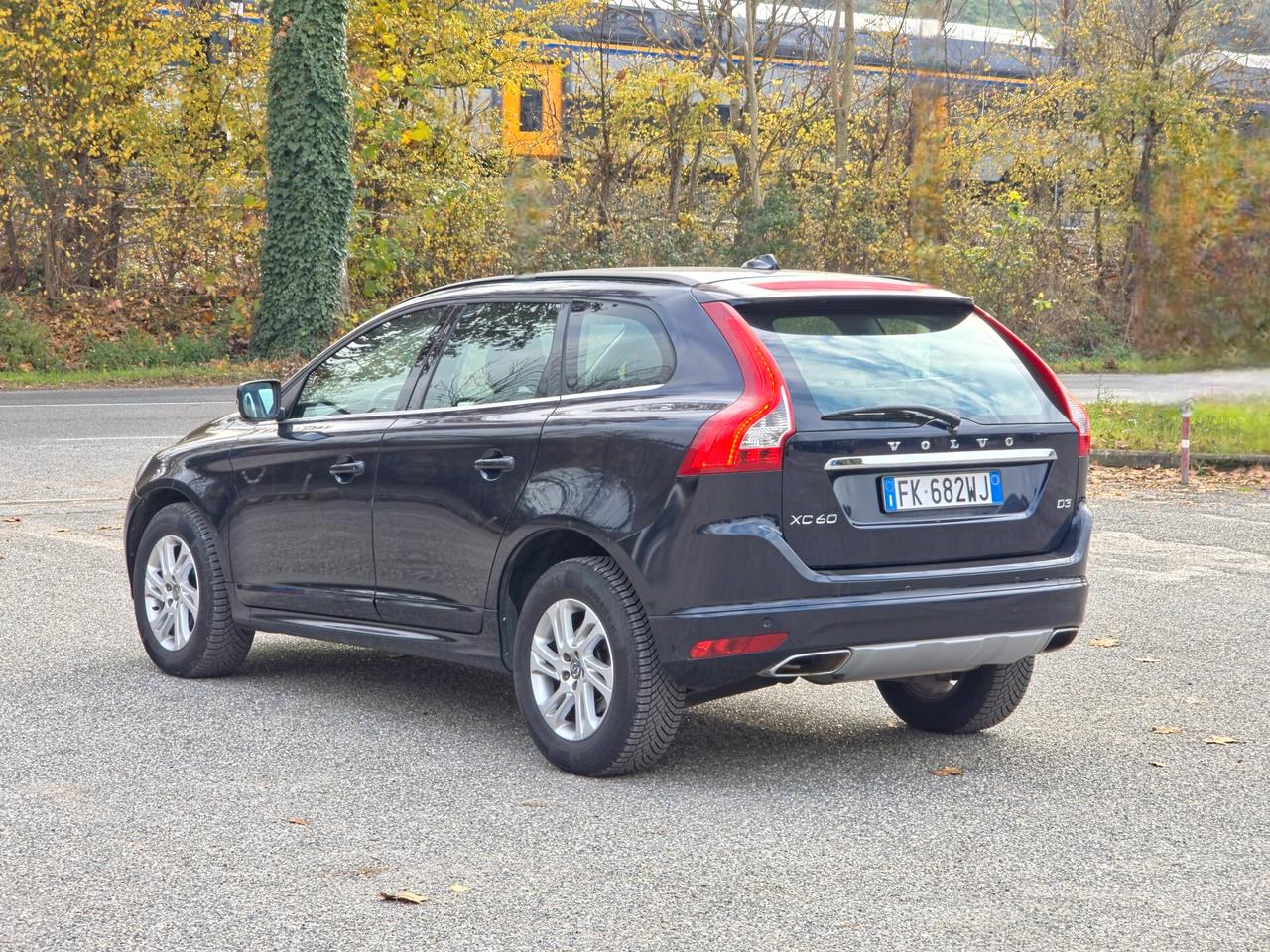 Volvo XC 60 XC60 D3 Geartronic R-design 2017-E6 Manuale