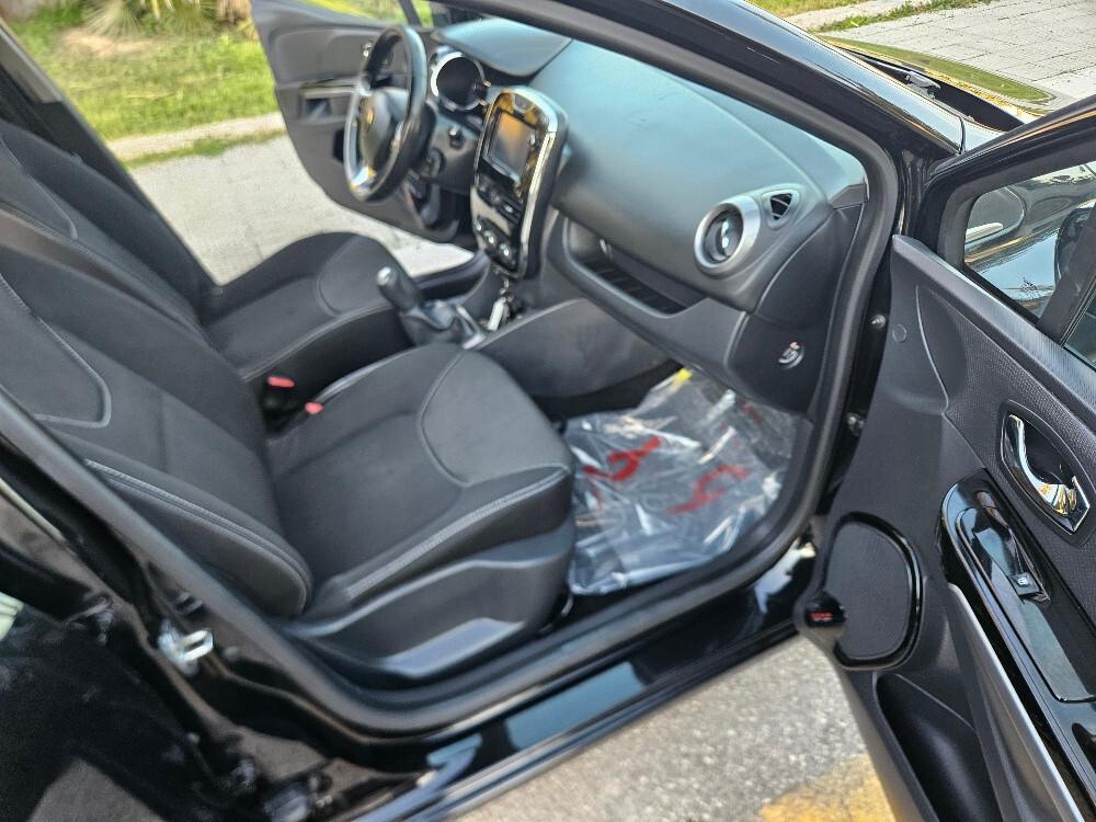Renault Clio 1.5 dCi 8V 90CV 5P" Costume National"