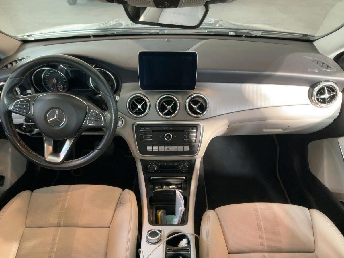Mercedes-benz GLA 200 d SPORT