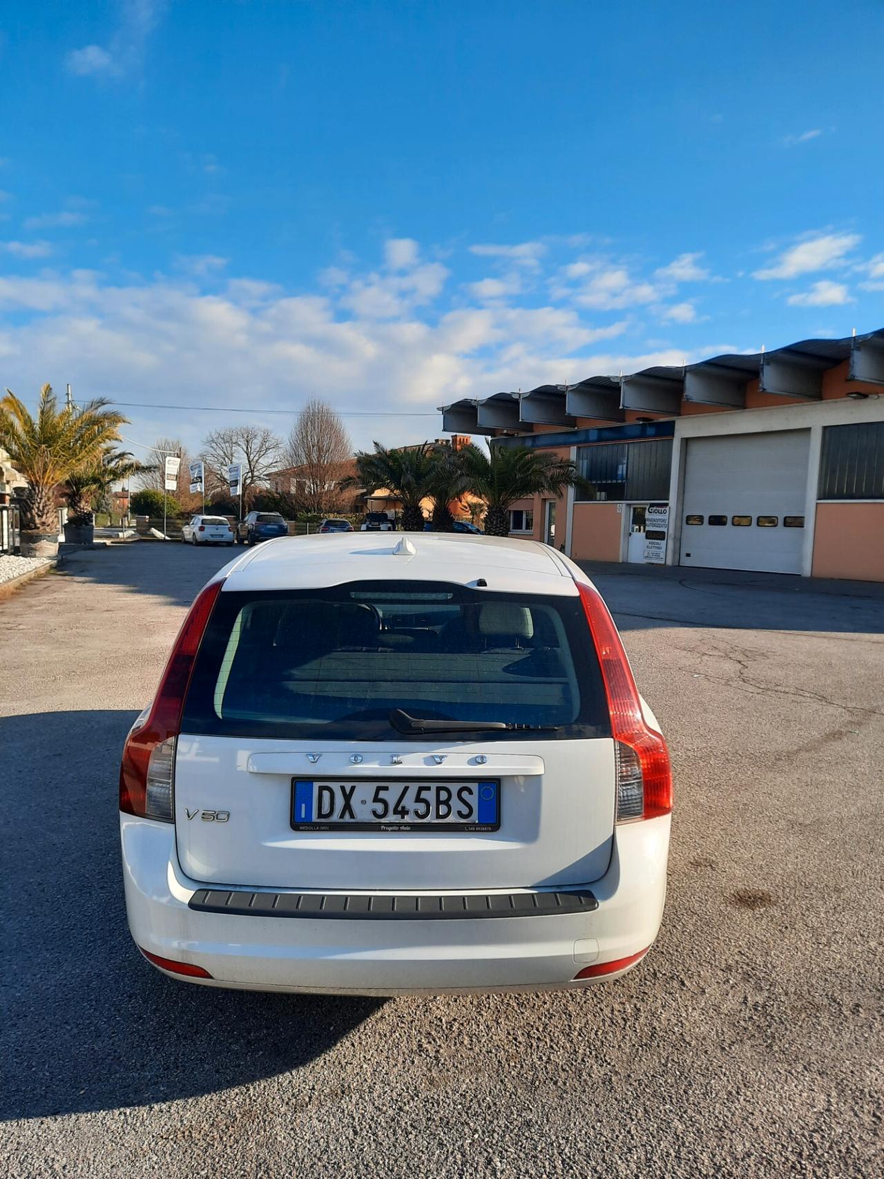 Volvo V50 1.6 D cat Momentum OK NEOPATENTATI