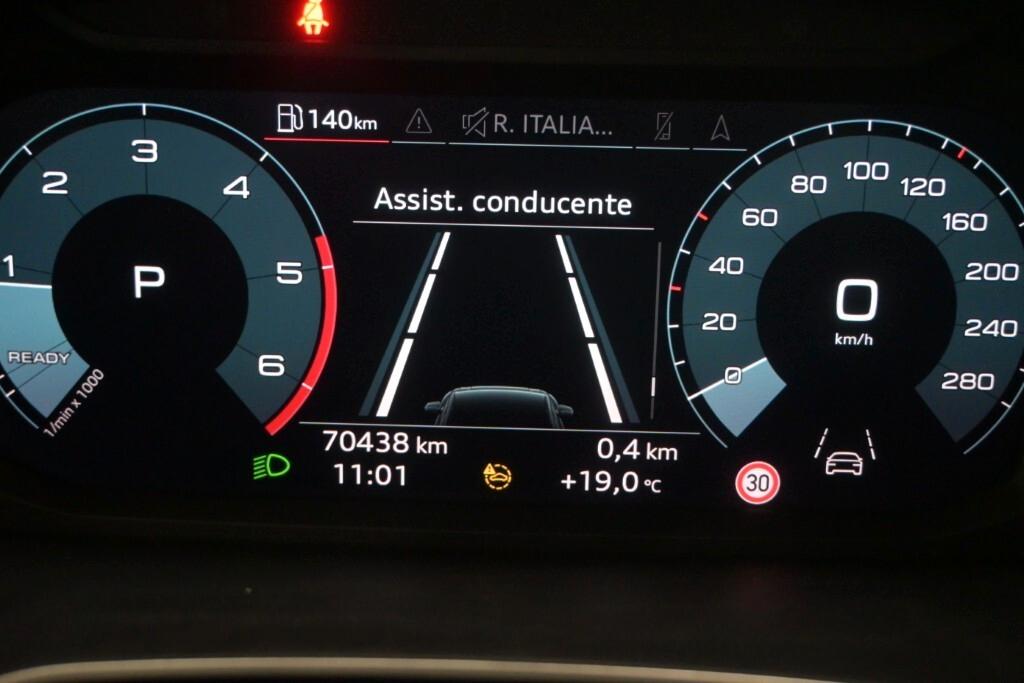 AUDI Q3 35 TDI 150CV S-TRONIC QUATTRO BUSINESS ( FARI LED - VIRTUAL COCKPIT - ADAPTIVE CRUISE - NAVI - MIRROR - PDC )