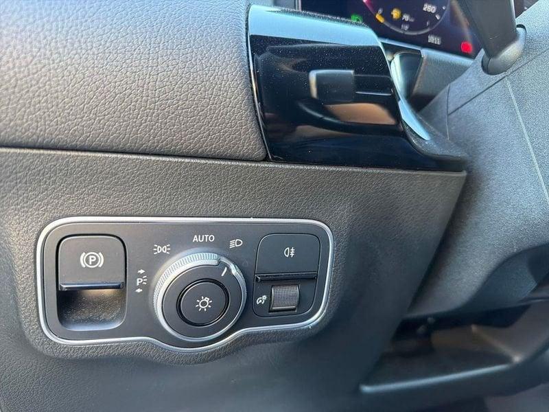 Mercedes-Benz Classe B B 180 d AMG Line Advanced Plus auto