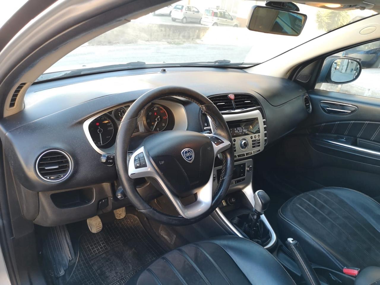 Lancia Delta 1.6 MJT 120 CV DPF Platino