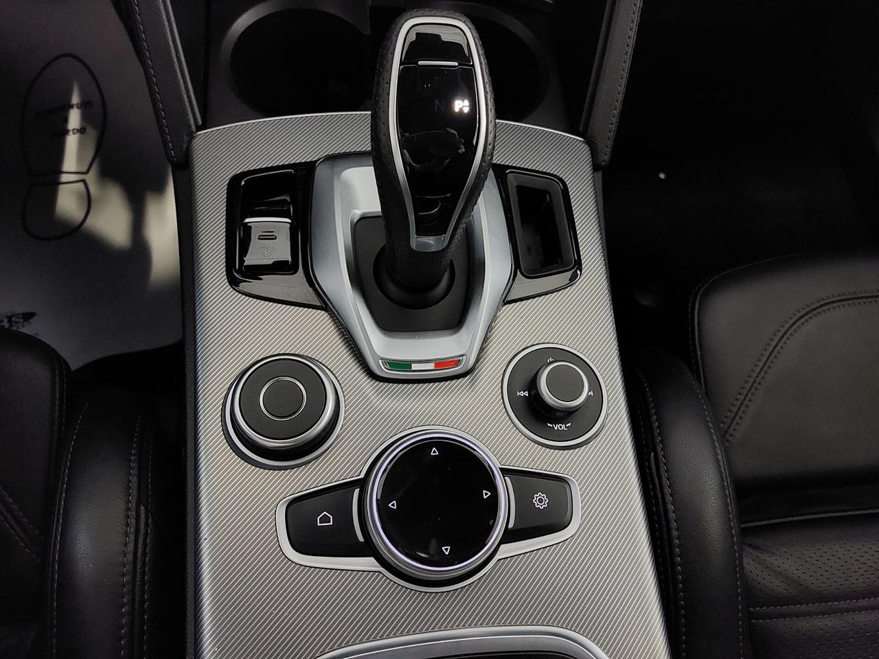 ALFA ROMEO Stelvio Stelvio 2.2 Turbodiesel 210 ...