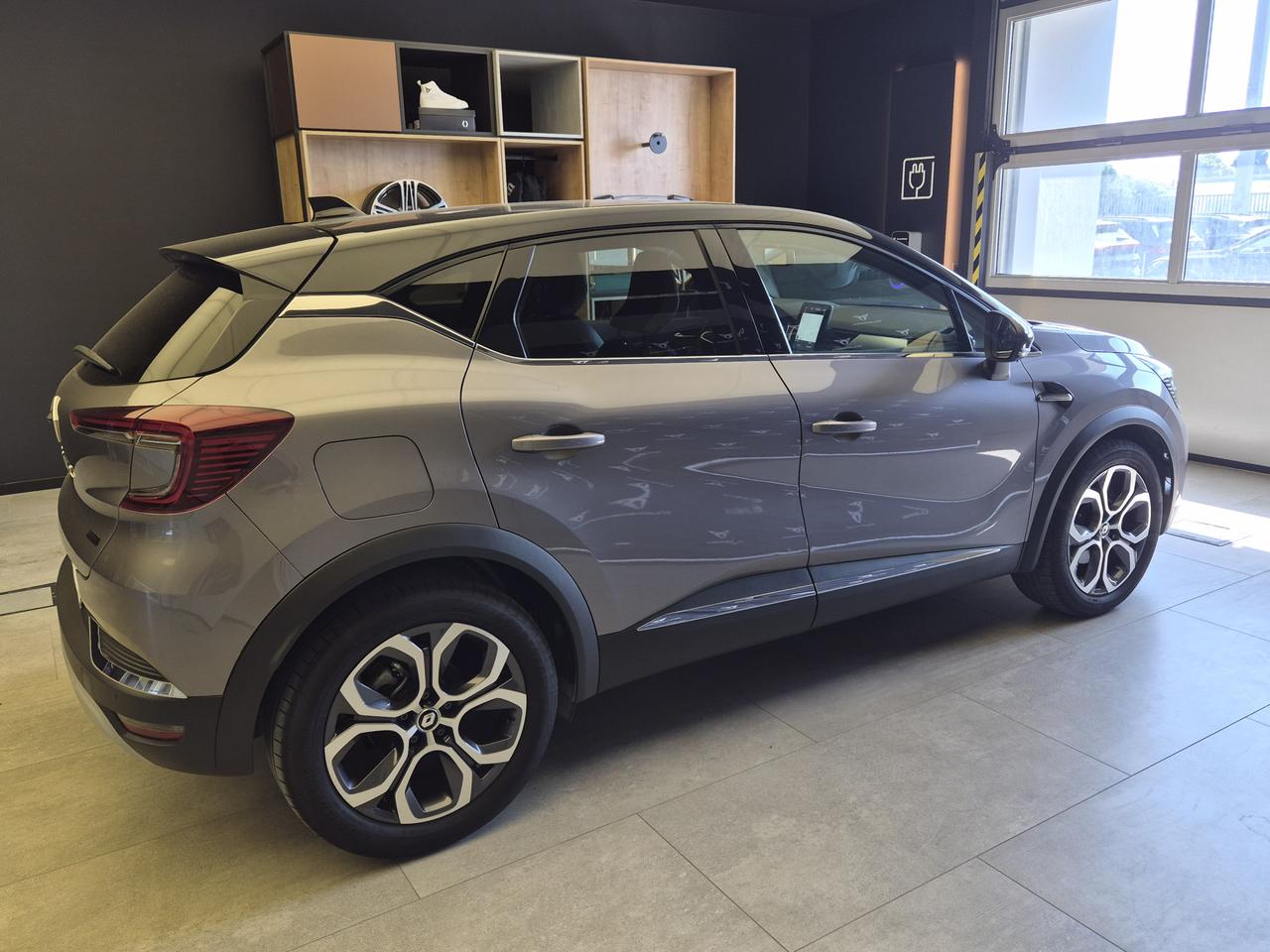RENAULT Captur II 2019 - Captur 1.6 E-Tech full hybrid Techno 145cv