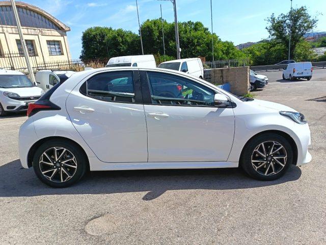 TOYOTA Yaris 1.5 Hybrid 5 porte Business