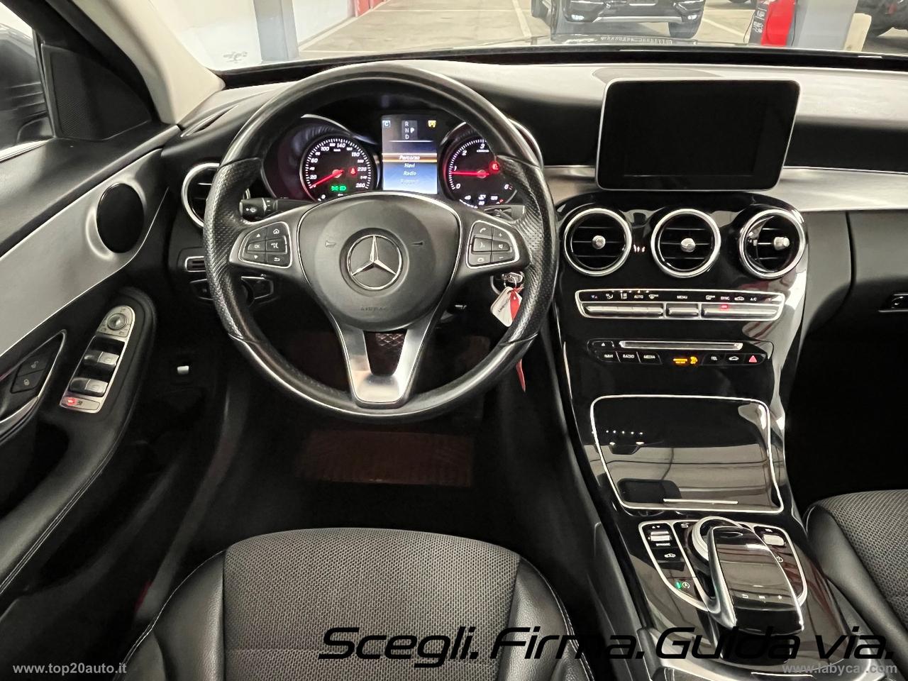 MERCEDES-BENZ C220d 4Matic Auto Sport