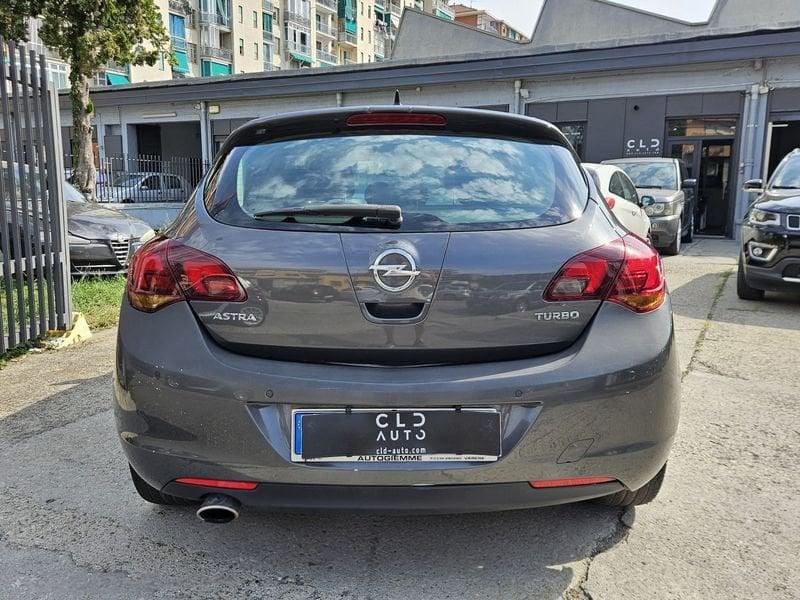 Opel Astra Astra 5p 1.4 turbo Cosmo