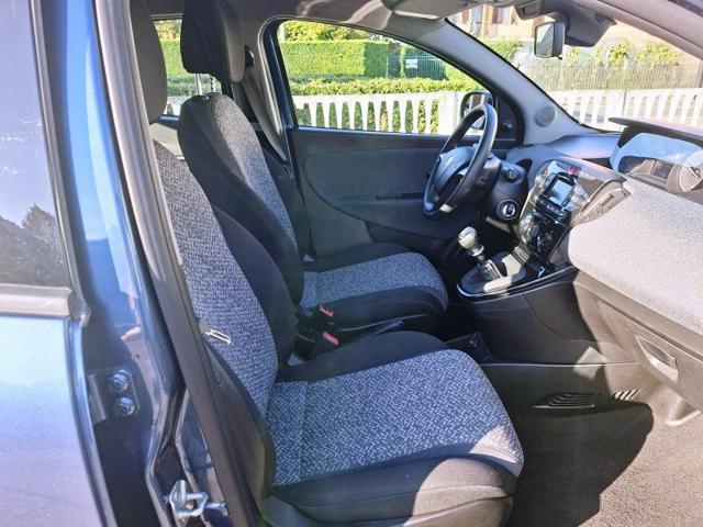 LANCIA Ypsilon 1.0 FireFly 5 porte S&S Hybrid Gold