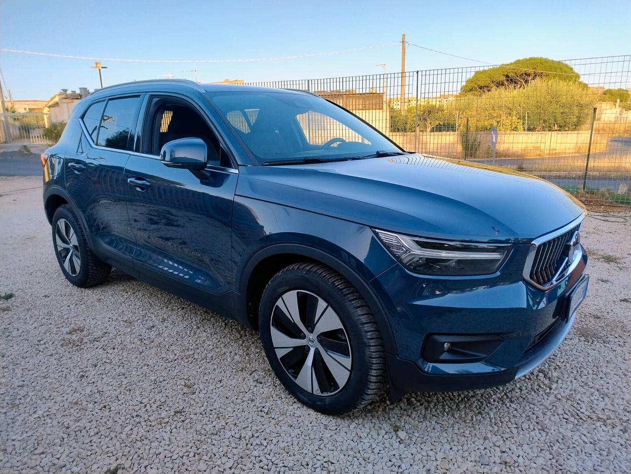 Volvo XC40 T5