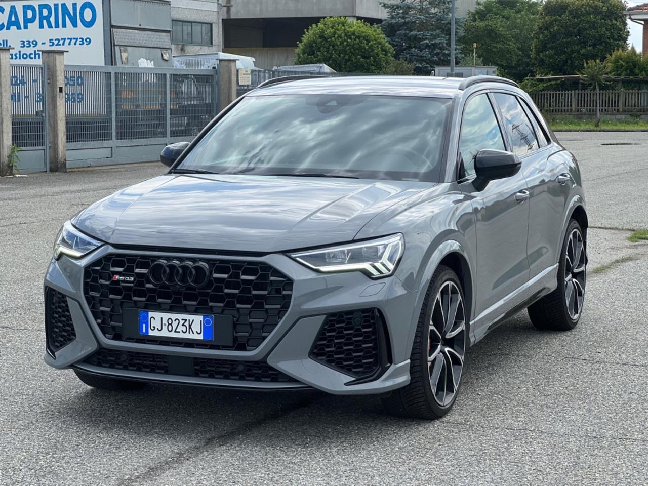 Audi RS Q3 quattro S tronic