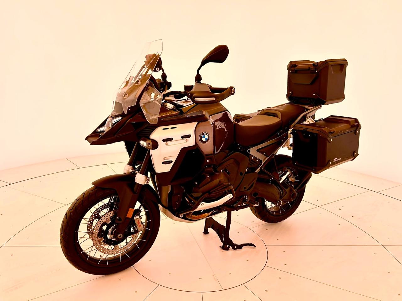 Bmw R 1300 GS Adventure triple black #TRIS BORSE