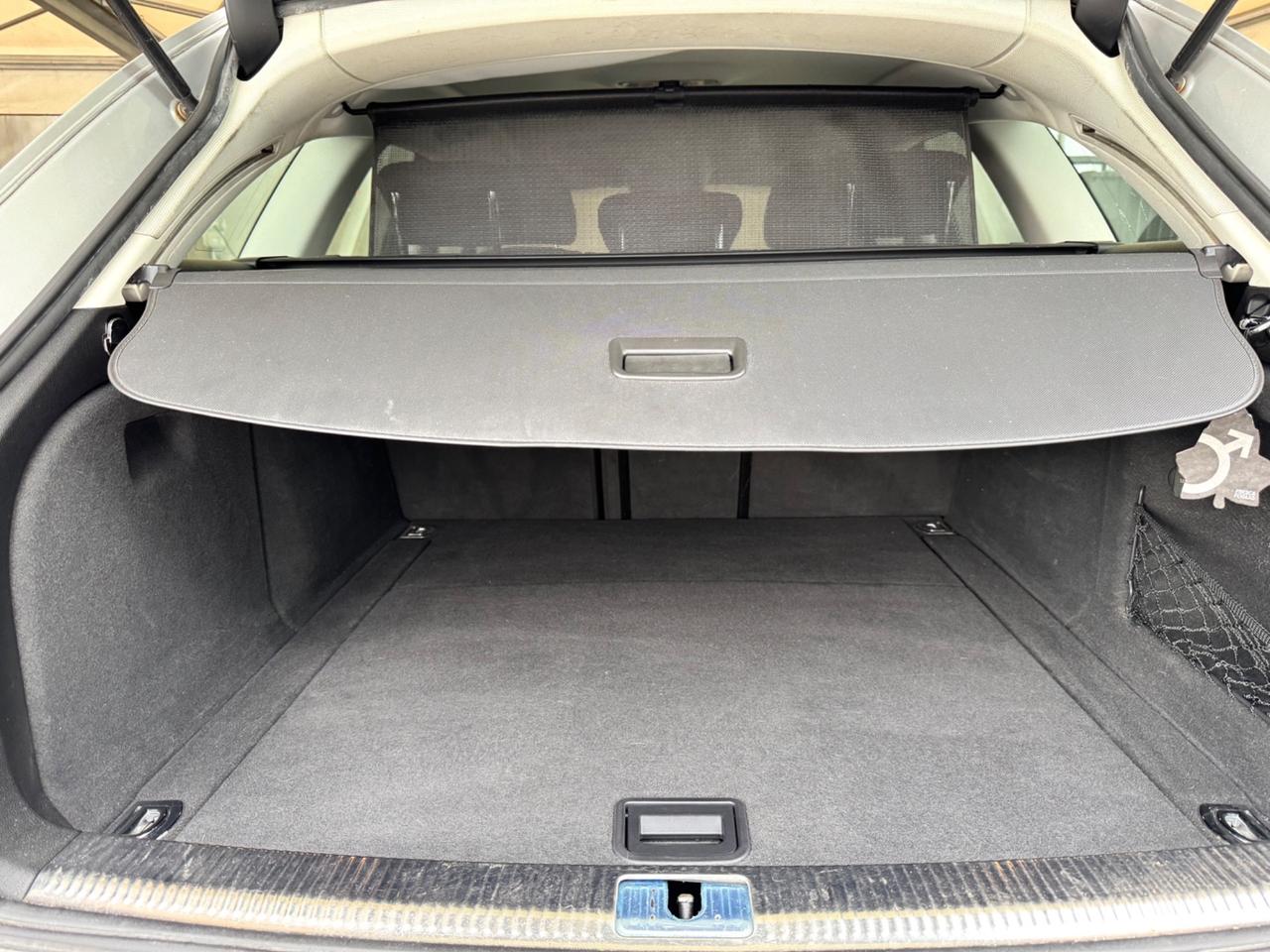 AUDI A4 Avant 2.0 TDI 120Cv - Xeno