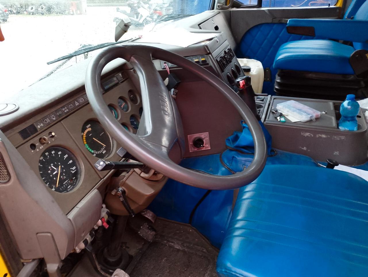 Iveco gru uso speciale soccorso stradale