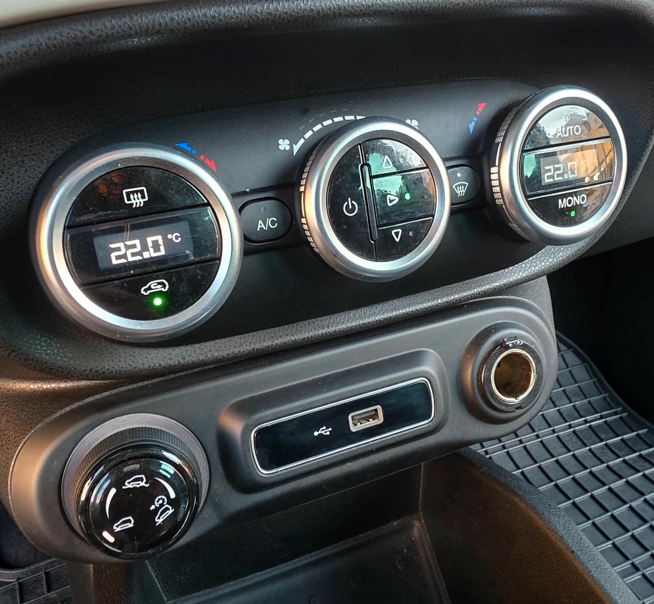 Fiat 500L 1.6 Multijet 120 CV Cross