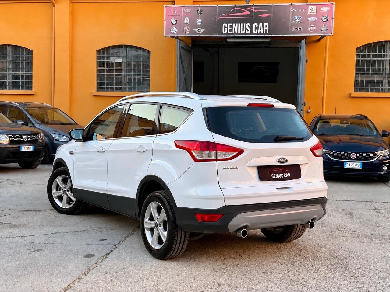 Ford Kuga 2.0 TDCI 140 CV 2WD Titanium