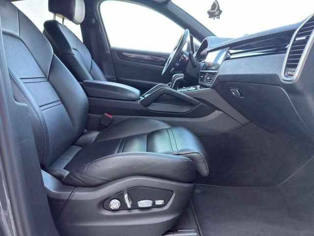 PORSCHE Cayenne Coupé 3.0 V6 Hybrid EDITION BLACK