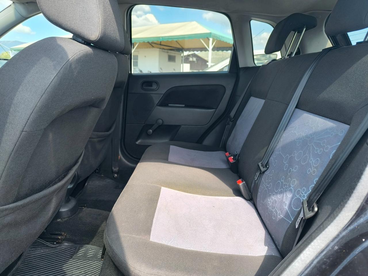 Ford Fiesta 1.2 16V 5p. Ghia