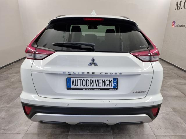 MITSUBISHI Eclipse Cross 2.4 MIVEC 4WD PHEV Instyle SDA Pack 0