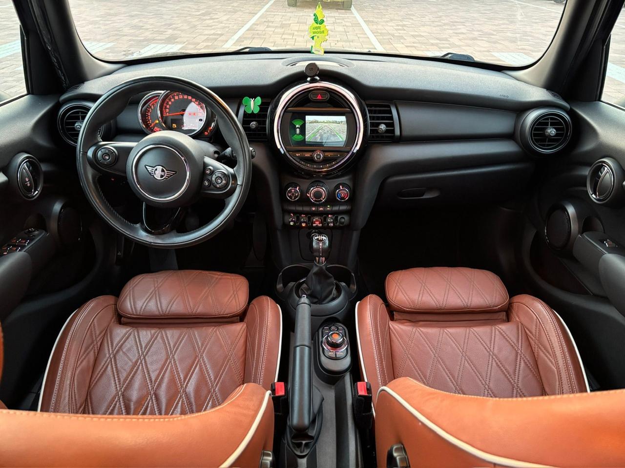 Mini 1.5 One Baker Street 48.768 km!