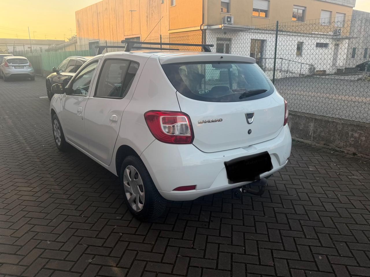 Dacia Sandero stepway 1.2 GPL 75CV gancio traino