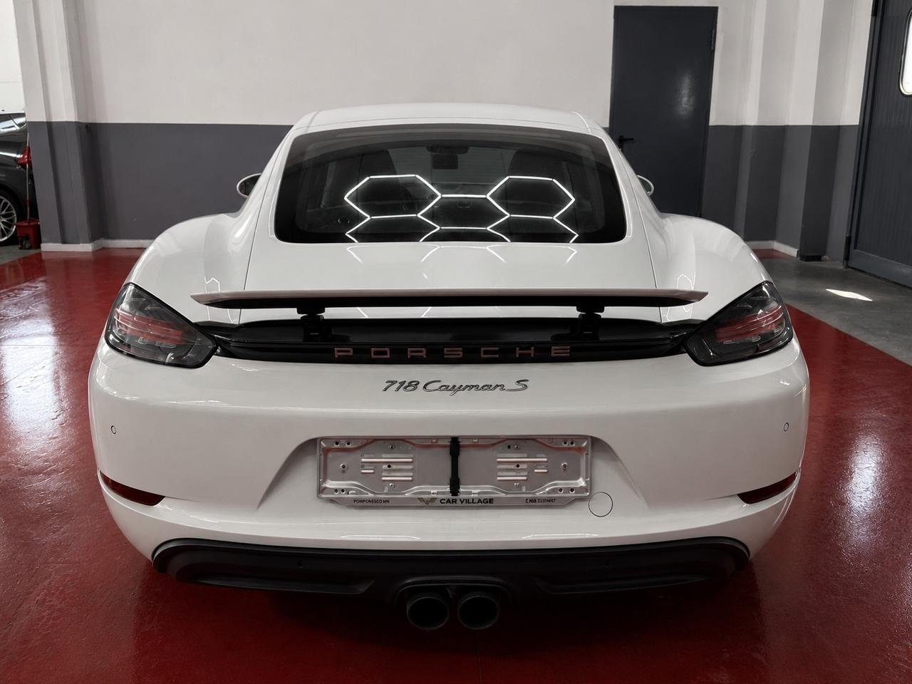 Porsche 718 Spyder Cayman 2.5 S
