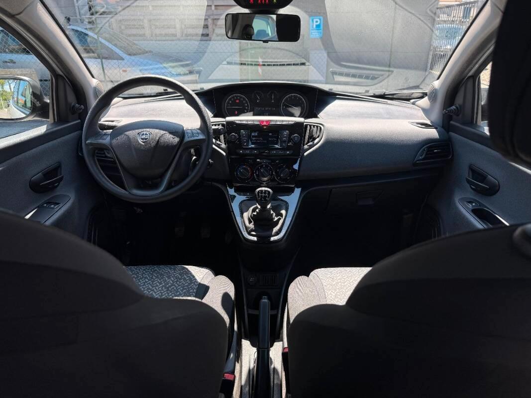Lancia Ypsilon III 1.2 Silver Gpl 69cv