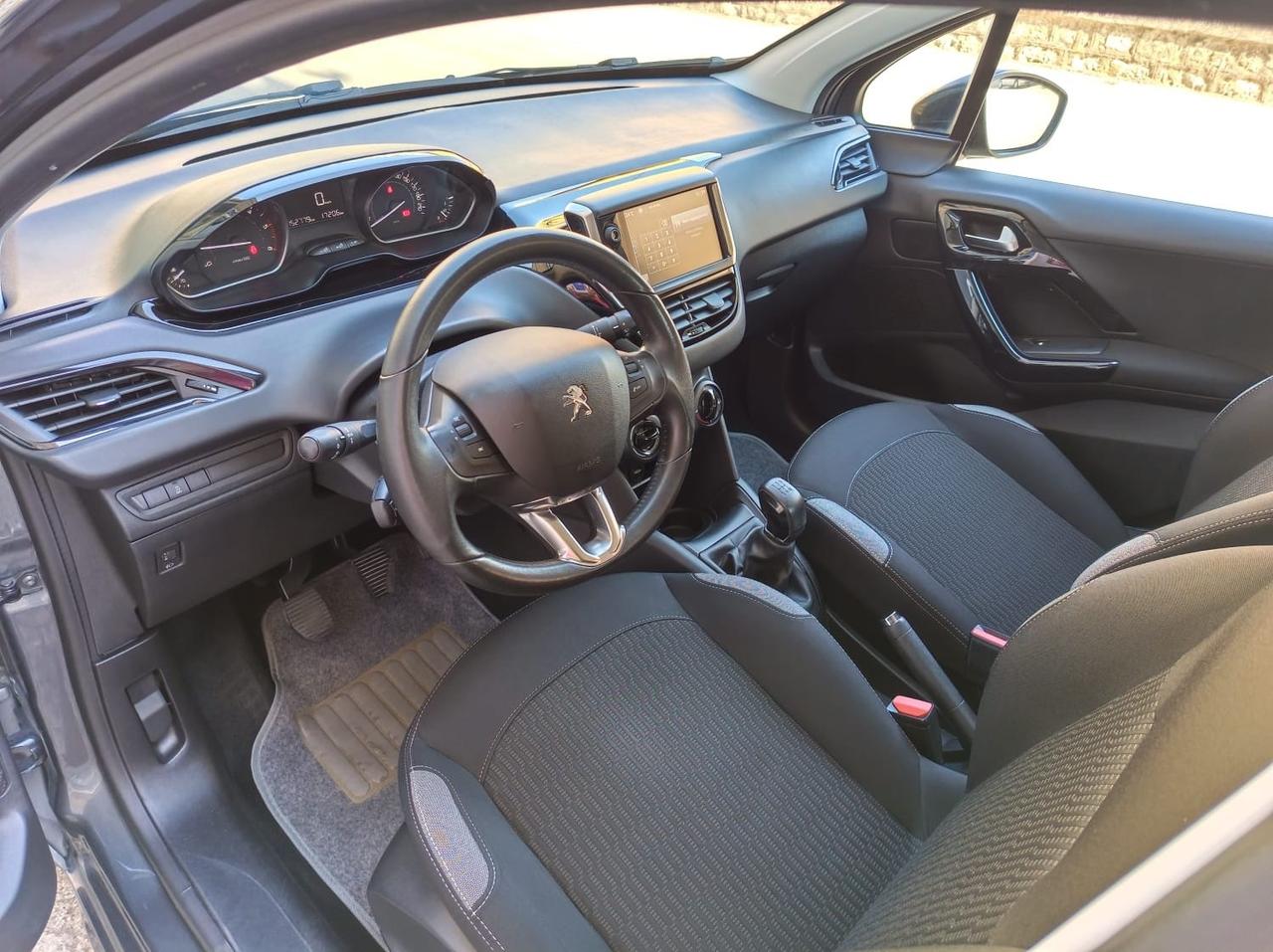 Peugeot 208 BlueHDi 75 5 porte Allure