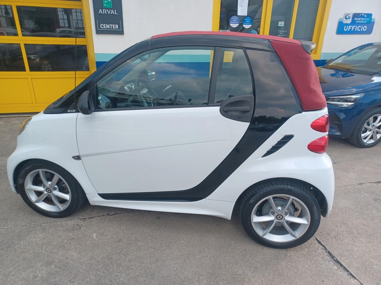 Smart ForTwo 1000 62 kW cabrio pulse SERVOSTERZO NAVIGATORE