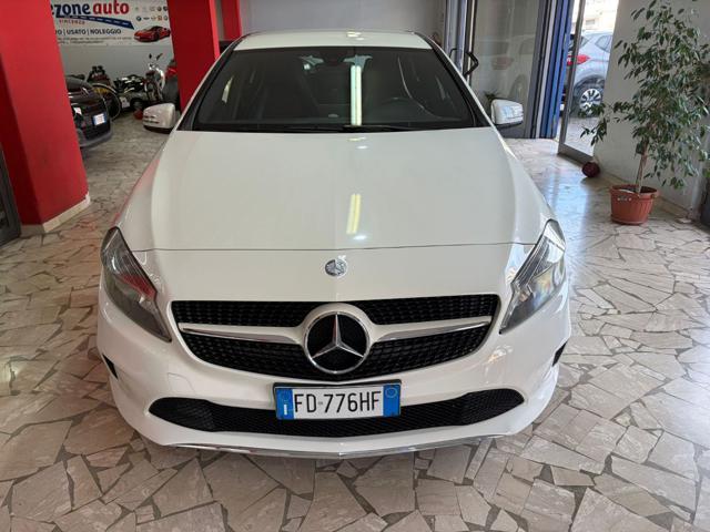 MERCEDES-BENZ A 200 d Automatic 4Matic Premium