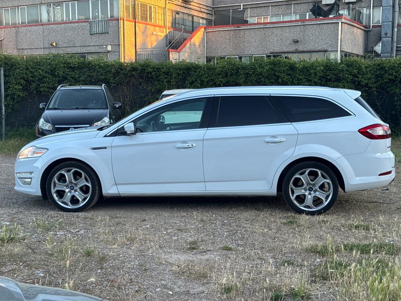 Ford Mondeo 2.0 TDCi 163 CV Powershift Station Wagon New Titanium
