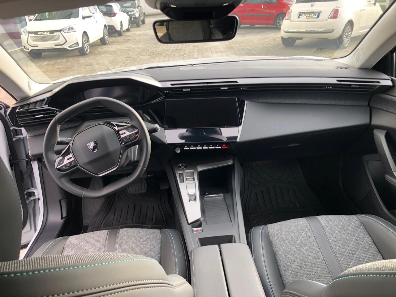 Peugeot 408 PureTech 130 S&S EAT8 Allure