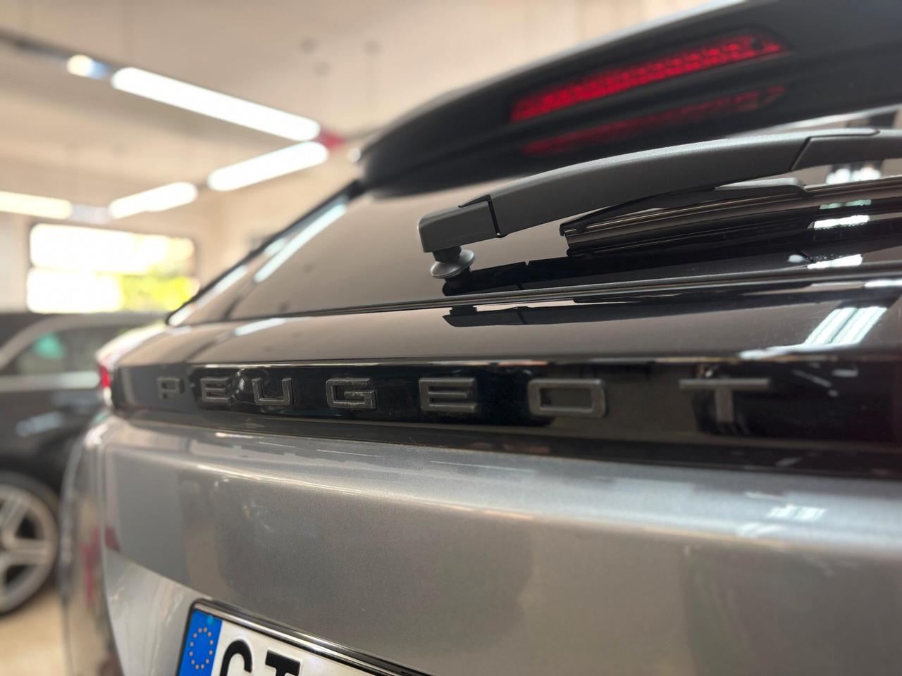 Peugeot 2008 PureTech 100 S&S Allure Plus